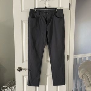Vuori Men’s Meta pants, charcoal, size 34